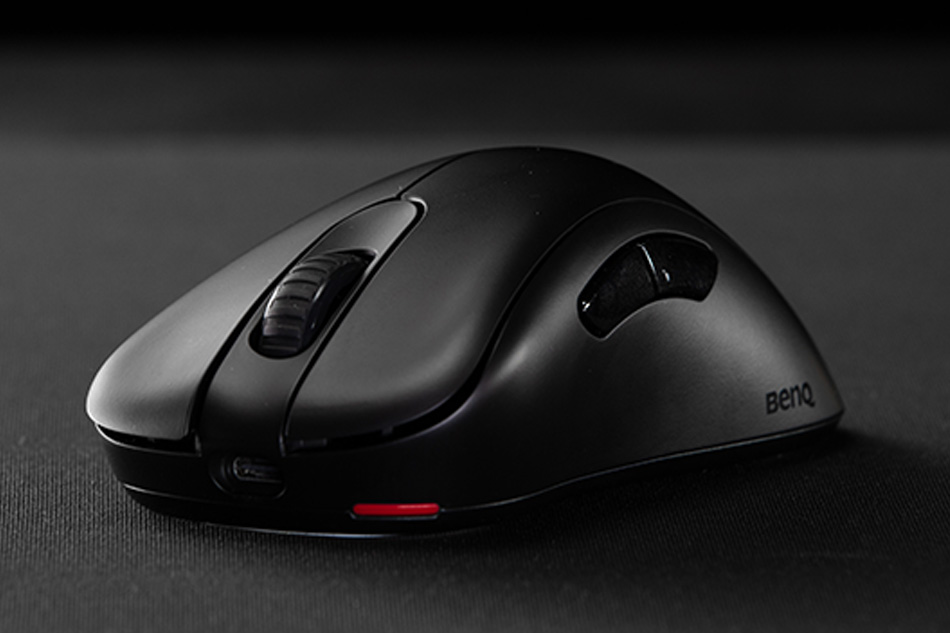BenQ ZOWIE EC2-DW gaming mouse